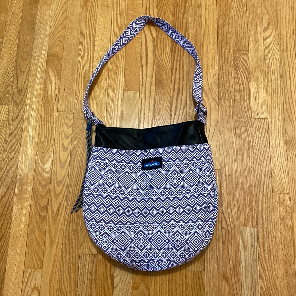 Kavu purse